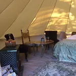 La Grande Maison 3* Pas-de-Jeu