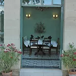 La Grande Maison Nocleg ze śniadaniem 3*