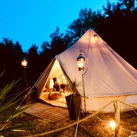 La Grande Maison Pas-de-Jeu