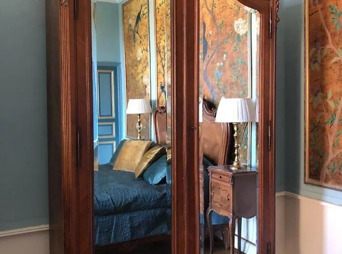 La Grande Maison Pas-de-Jeu