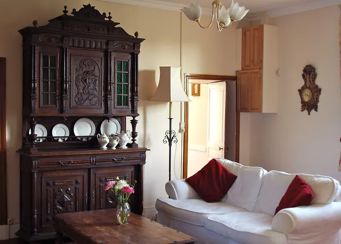 La Grande Maison Bed & Breakfast Pas-de-Jeu